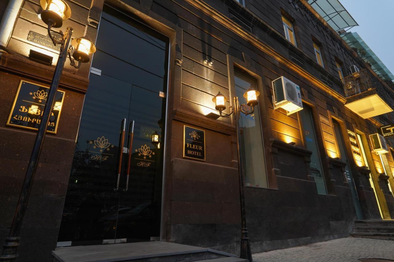 Hotel Fleur Erévan Extérieur photo
