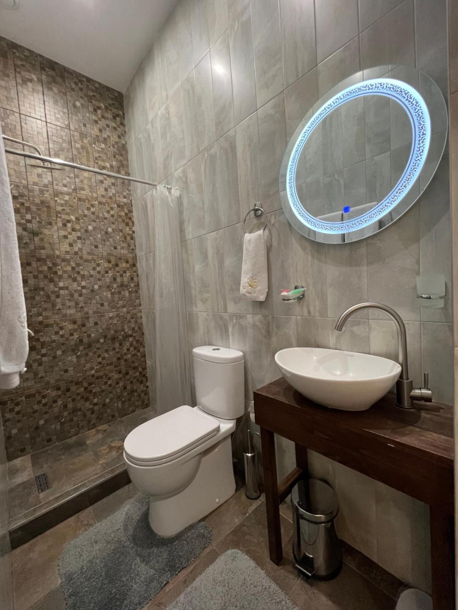 Hotel Fleur Erévan Extérieur photo